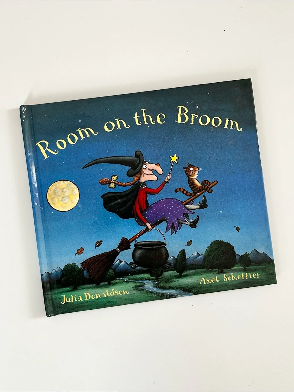 Spooky Classic Kids Book Bundle